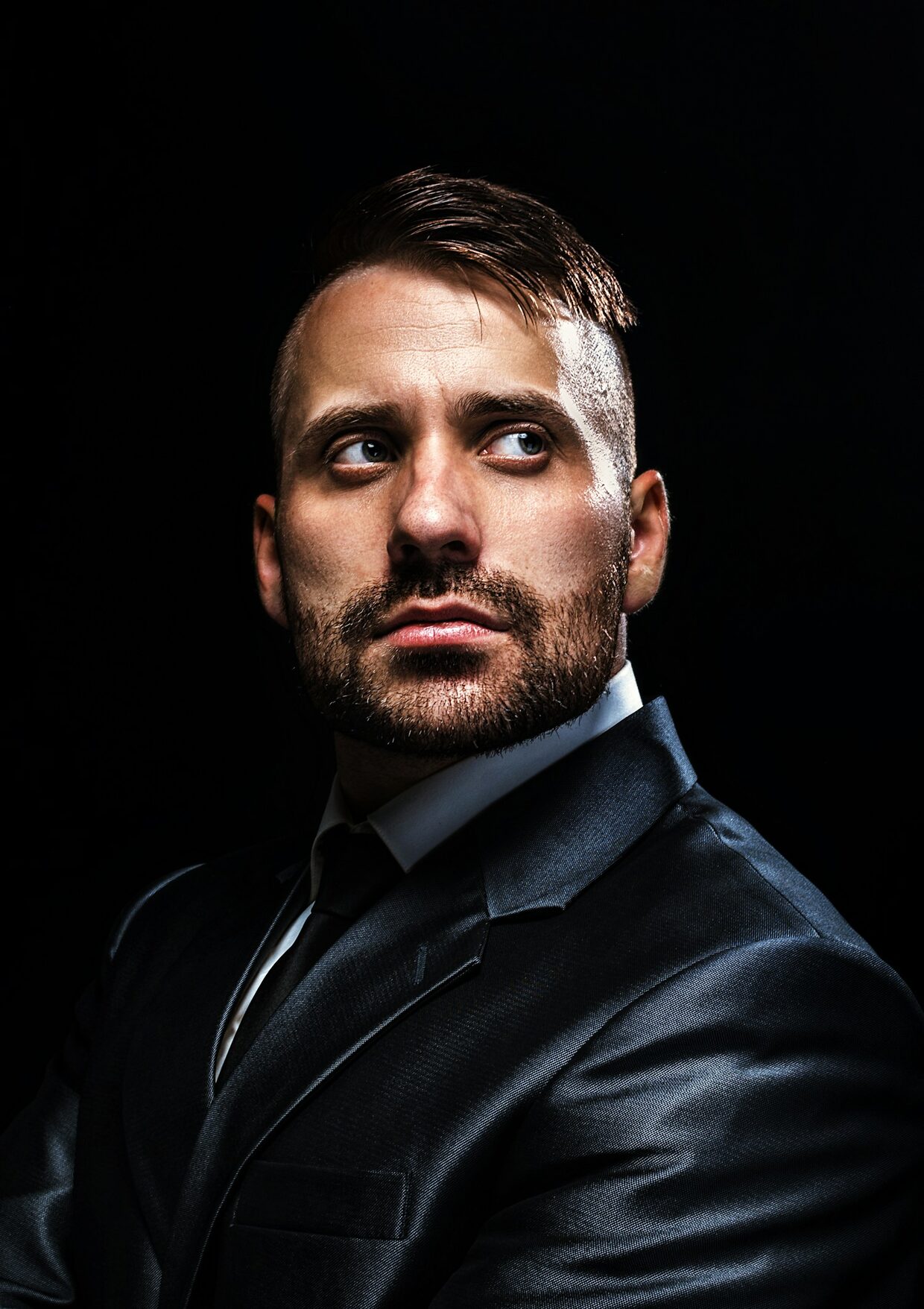 Illustrative portrait representing a public figure